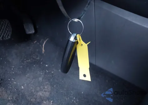 2018 Nissan Maxima 3.5 S z USA, uszkodzony, nr VIN 1N4AA6AP9JC409734